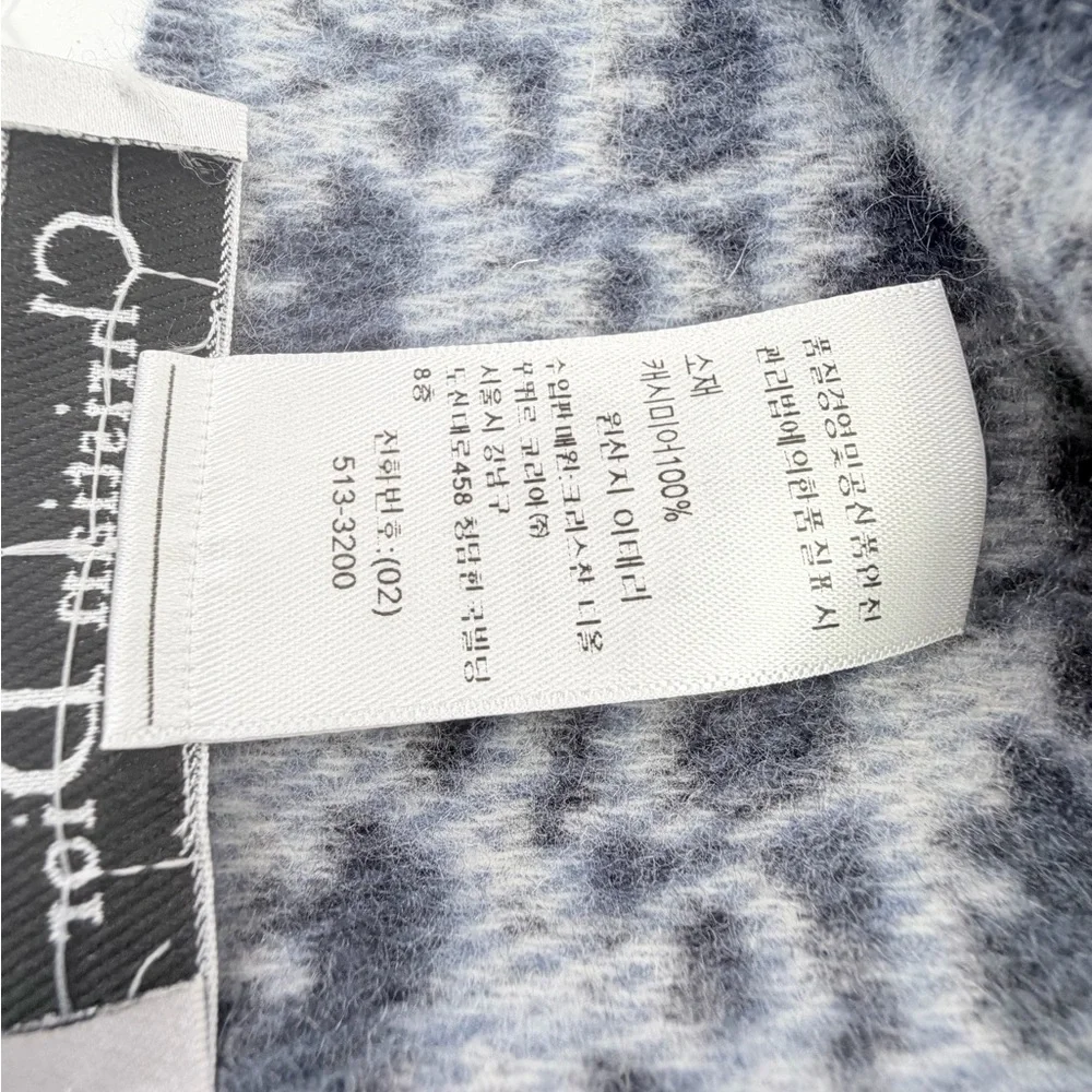 Dior 100% Cashmere Oblique Fringe Scarf - Picture 12 of 12